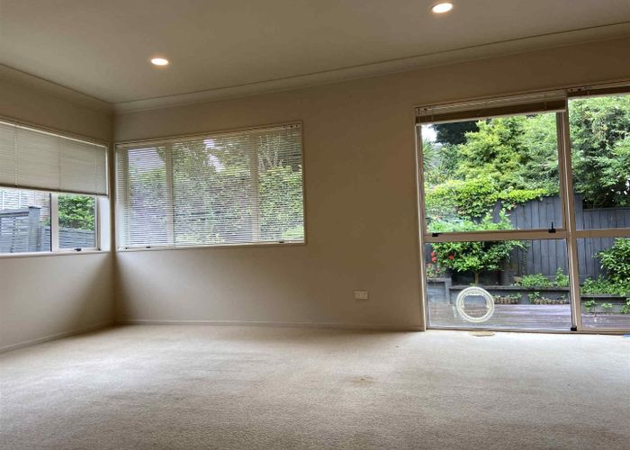  at 4/10 Ridge Road, Howick, Auckland