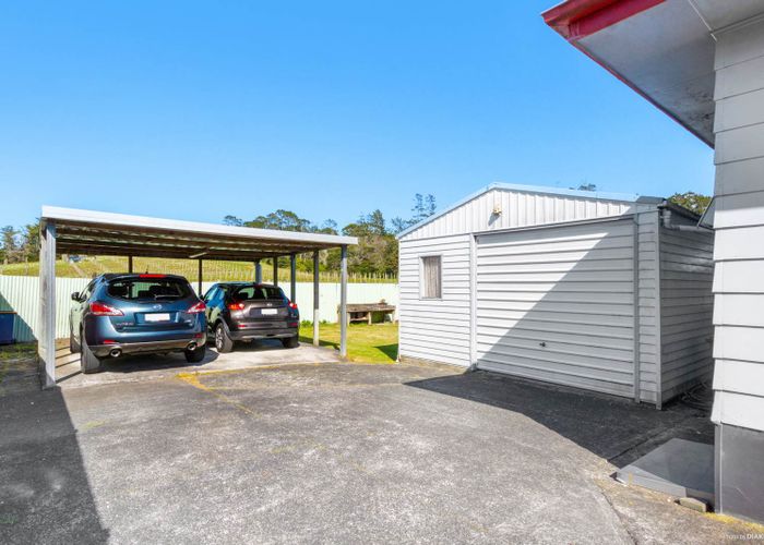  at 55 Parrs Cross Road, Henderson, Auckland