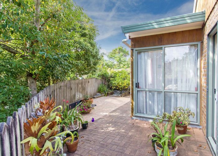  at 11/20 Taylor Street, Blockhouse Bay, Auckland City, Auckland