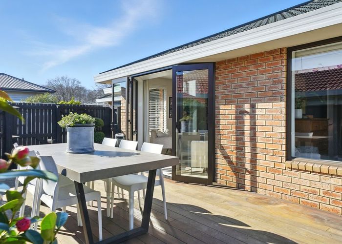  at 2/256 Innes Road, St. Albans, Christchurch City, Canterbury