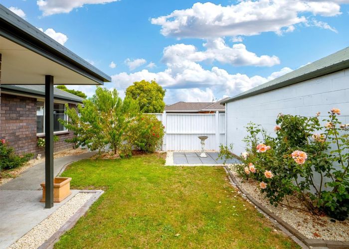  at 2/200 Wainoni Road, Avondale, Christchurch