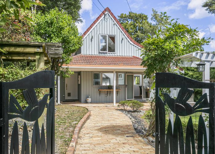  at 50 Turanga Road, Henderson Valley, Auckland