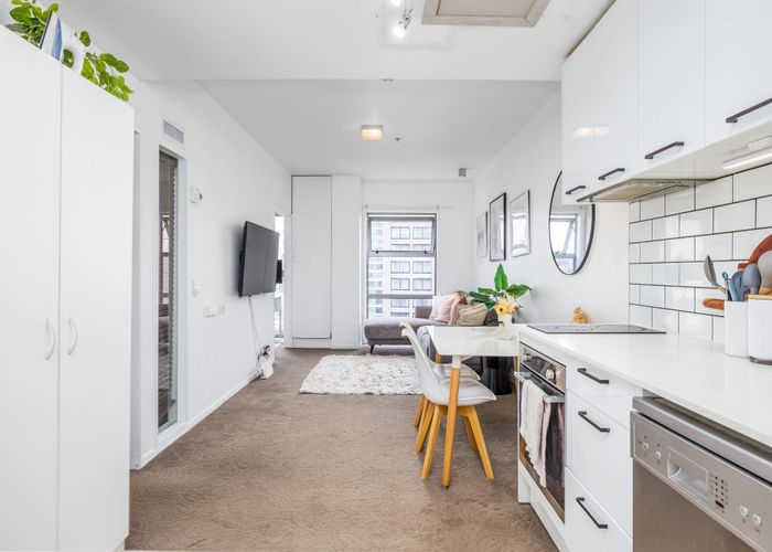  at 612/188 Hobson Street, Auckland Central, Auckland
