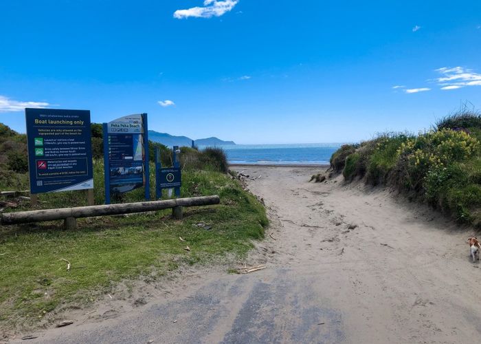  at 8 Arapipi Way, Peka Peka, Waikanae