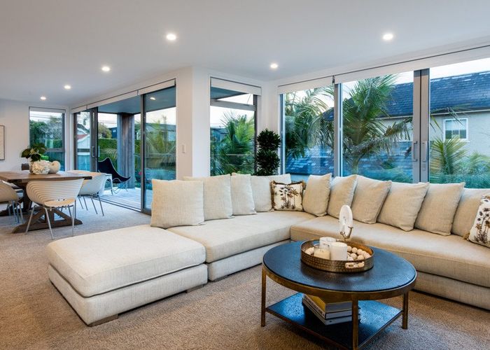 For sale 8A Rarere Road, Takapuna, North Shore City, Auckland homes