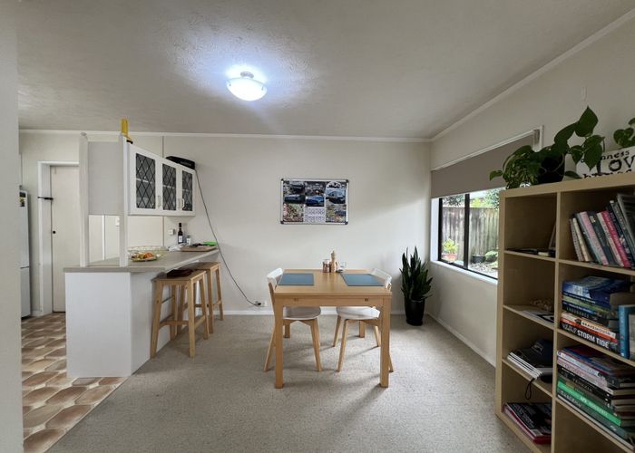  at 2/14 Arthur Street, Ellerslie, Auckland City, Auckland