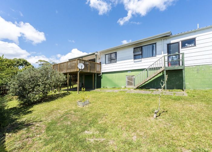  at 4/92 Awaroa Road, Sunnyvale, Waitakere City, Auckland