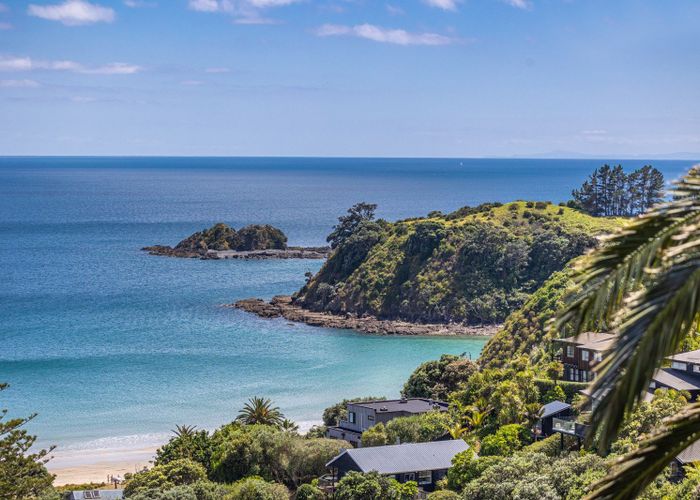  at 32 Tiri View Road, Palm Beach, Waiheke Island