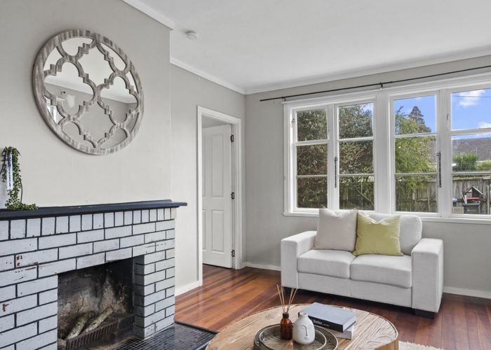  at 36 Anderson Avenue, Point England, Auckland