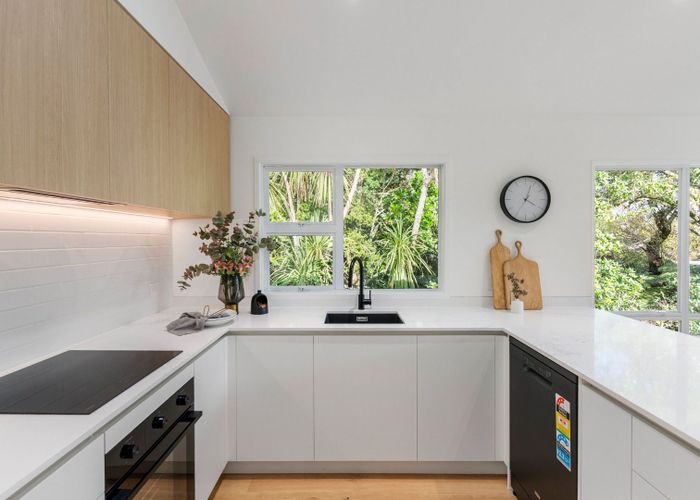  at 34 Peach Road, Glenfield, North Shore City, Auckland