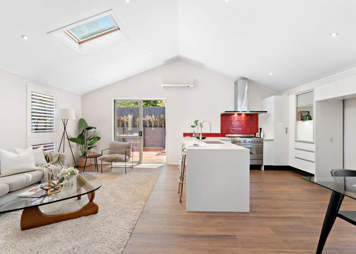  at 2/17 Fernwood Grove, Bayview, North Shore City, Auckland