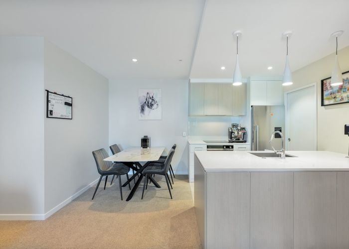 at 207/4 Bute Road, Browns Bay, Auckland