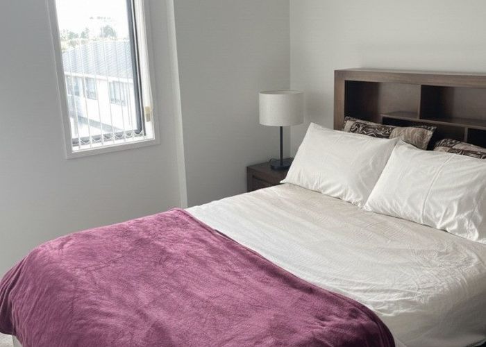  at 112/8 Gray Ave, Mangere East, Manukau City, Auckland