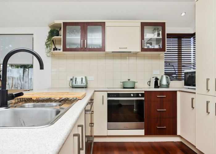  at 11A Drake St, Howick, Manukau
