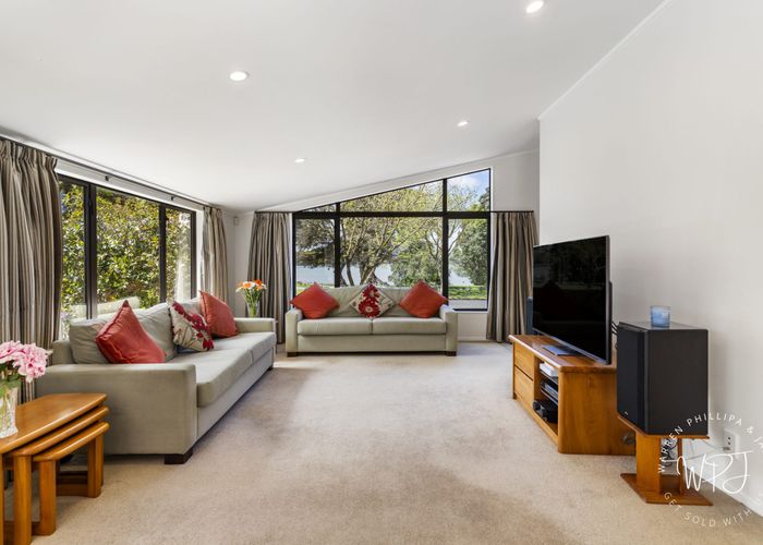  at 35 Carnoustie Drive, Wattle Downs, Manukau City, Auckland