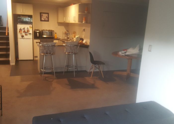  at 44 Namsan Close, Fairview Heights, Auckland