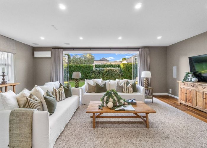 at 73 Gribblehirst Road, Sandringham, Auckland