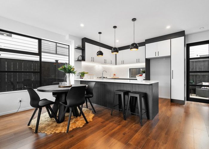  at 10C Egret Court, Unsworth Heights, North Shore City, Auckland