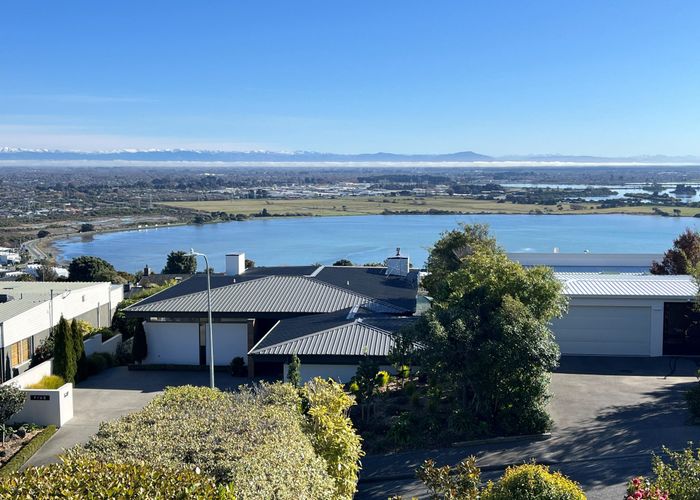  at 8 Michael Avenue, Mount Pleasant, Christchurch City, Canterbury