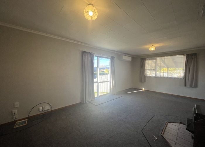  at 71 Avon Road, Clifton, Invercargill