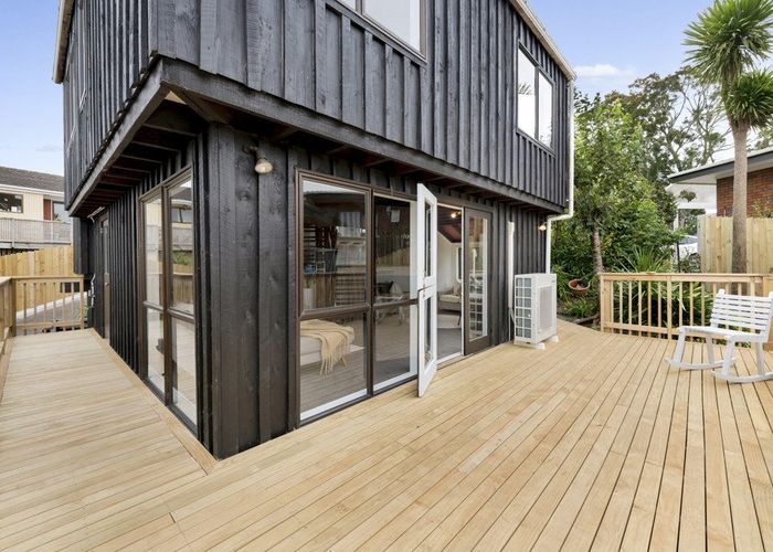  at 64A Mirrabooka Avenue, Botany Downs, Manukau City, Auckland