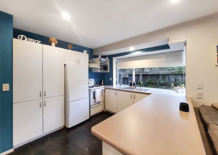  at 24 Coles Place, St Albans, Christchurch