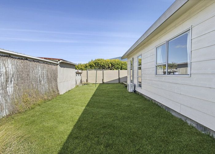  at 2/110 Parkers Road, Tahunanui, Nelson