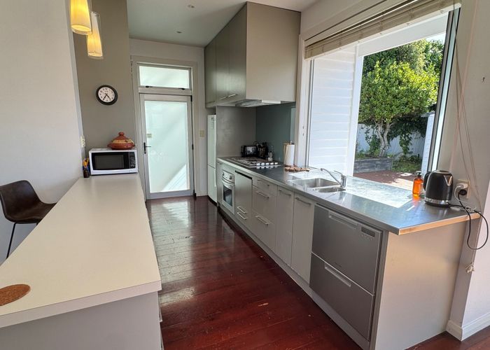  at Trelissick Cres, Ngaio, Wellington, Wellington