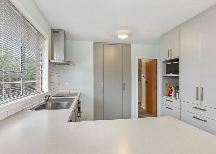  at 390 Halswell Road, Halswell, Christchurch City, Canterbury
