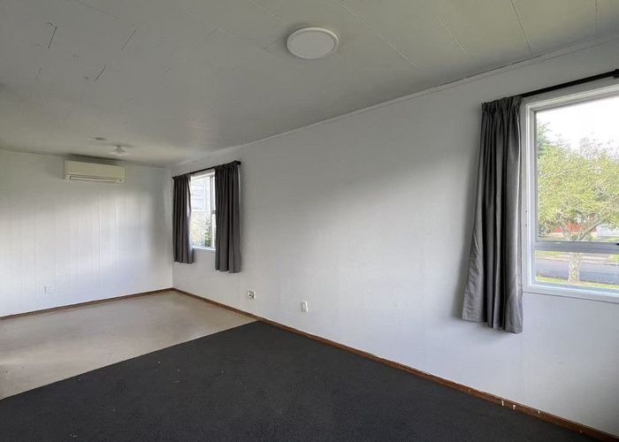  at 64 Chilcott Road, Henderson, Waitakere City, Auckland