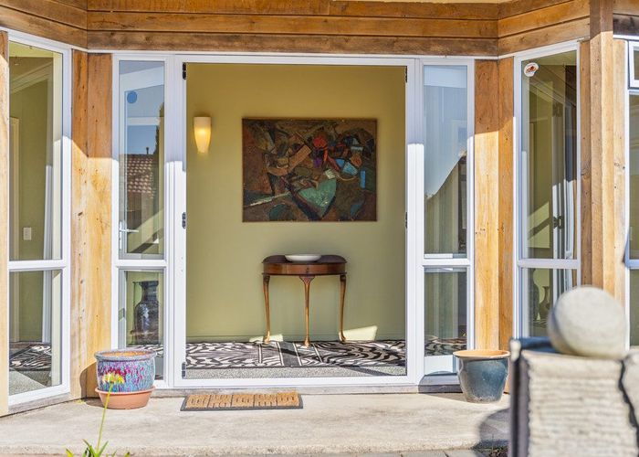  at 2 Marewa Place, Waikanae Beach, Waikanae