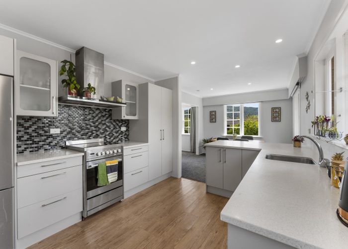  at 15 Sunbrae Drive, Silverstream, Upper Hutt