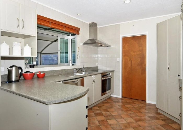  at 17 Peterhouse Place, West Harbour, Waitakere City, Auckland
