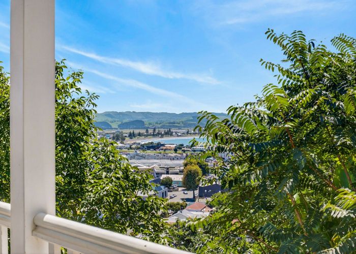  at 1 Denholm Road, Hospital Hill, Napier, Hawke's Bay