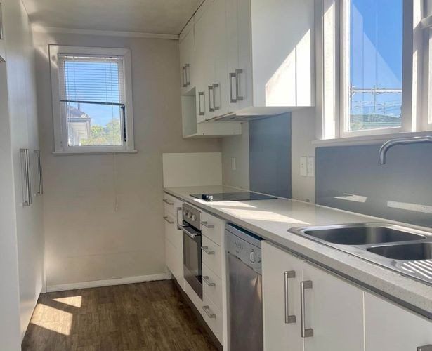  at 76 Swaffield Road, Papatoetoe, Auckland