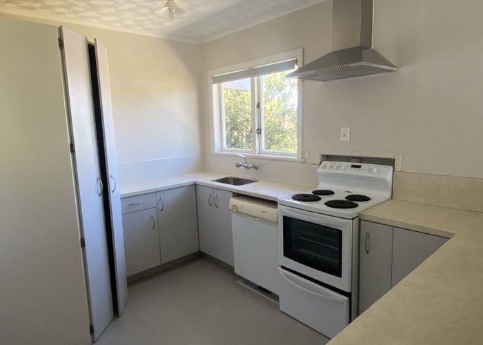  at 1/98 Tirimoana Road, Te Atatu South, Waitakere City, Auckland