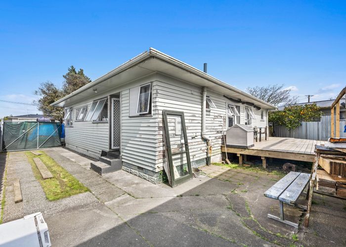  at 134 Gloucester Road, Manurewa, Auckland