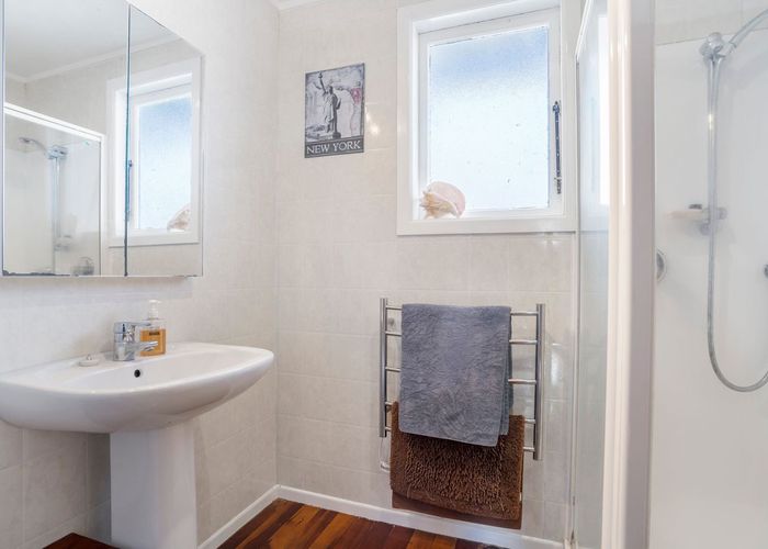  at 14 Karamu Street, Te Atatu Peninsula, Auckland