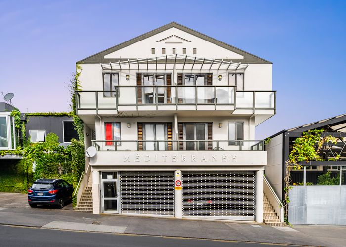  at 2G/10 Crummer Road, Grey Lynn, Auckland