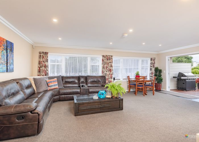  at 15 Montgomery Crescent, Clouston Park, Upper Hutt