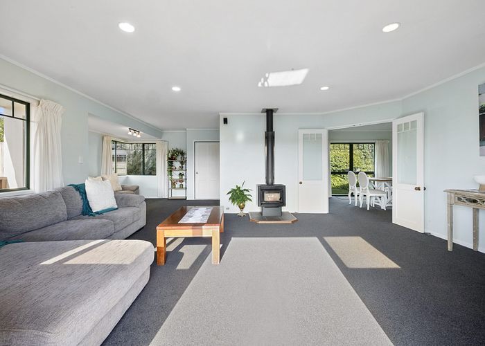  at 6 Pararewa Drive, Whalers Gate, New Plymouth, Taranaki