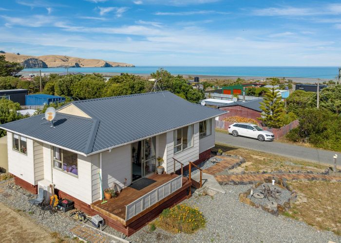  at 12 Hillview Road, Birdlings Flat, Little River