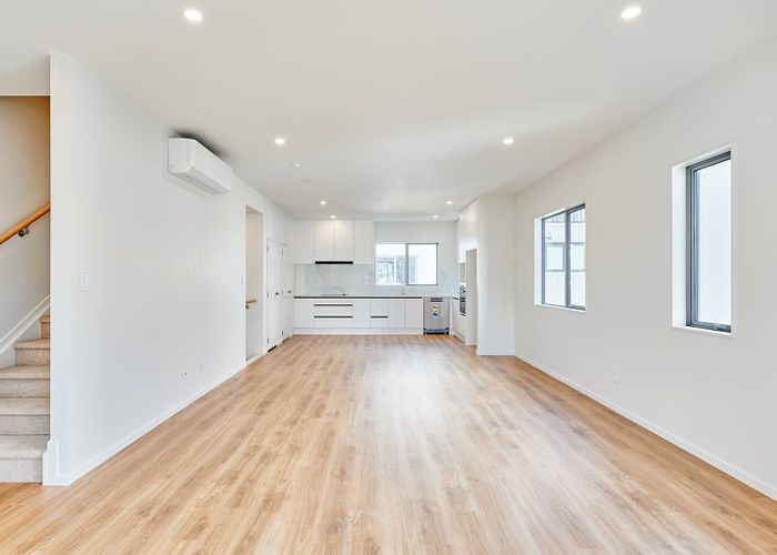  at 26 Glenmore Road, Sunnyhills, Manukau City, Auckland
