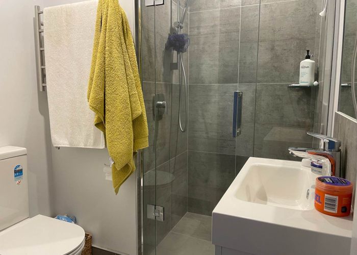  at 4 Pottery Crescent, Hobsonville, Waitakere City, Auckland