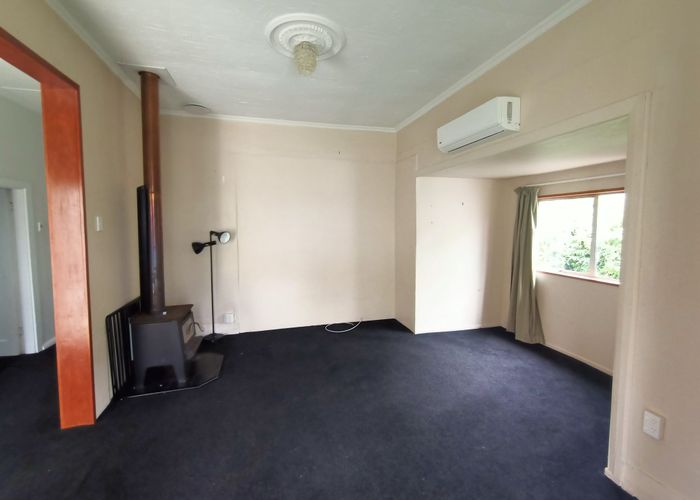  at 12 Dickson Street, Macandrew Bay, Dunedin
