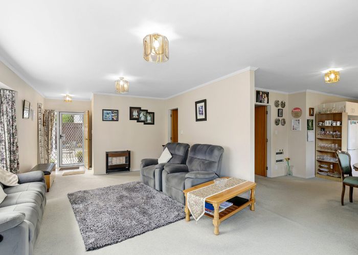  at 2/350 Stokes Valley Road, Stokes Valley, Lower Hutt