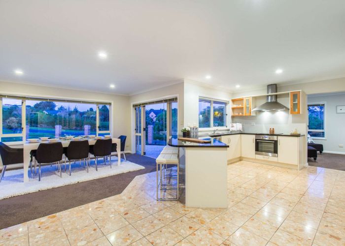  at 2 Aunceston Rise, Alfriston, Auckland