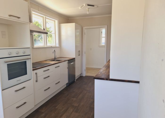  at 16 Avon Terrace, Roslyn, Palmerston North