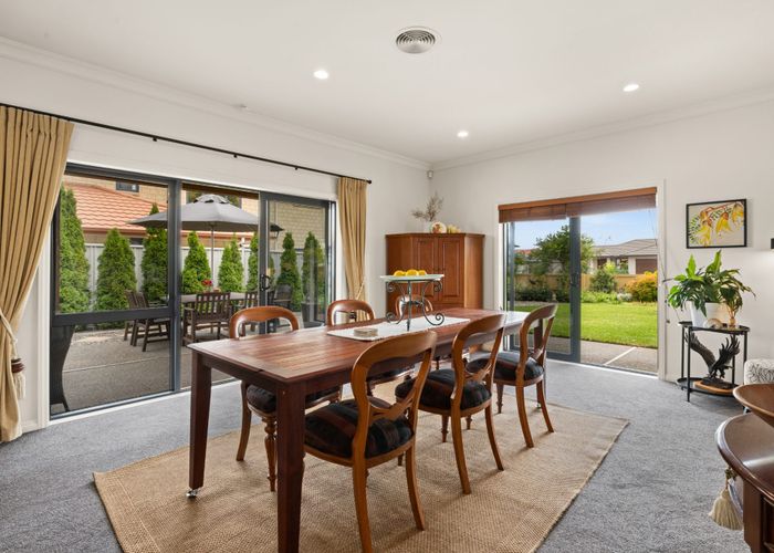  at 2 Redwood Close, Havelock North, Hastings, Hawke's Bay