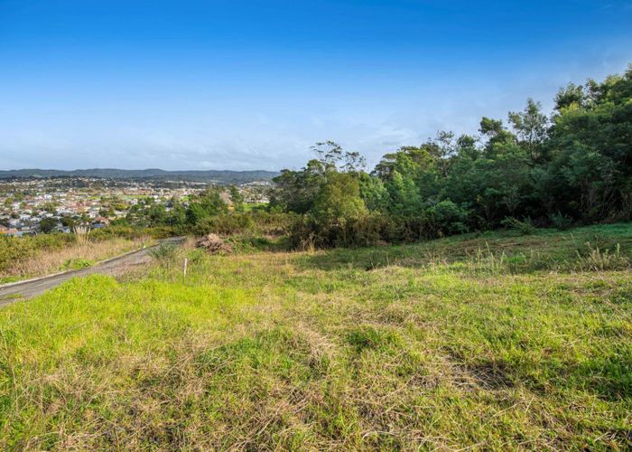  at 6 Madeira Lane, Massey, Waitakere City, Auckland